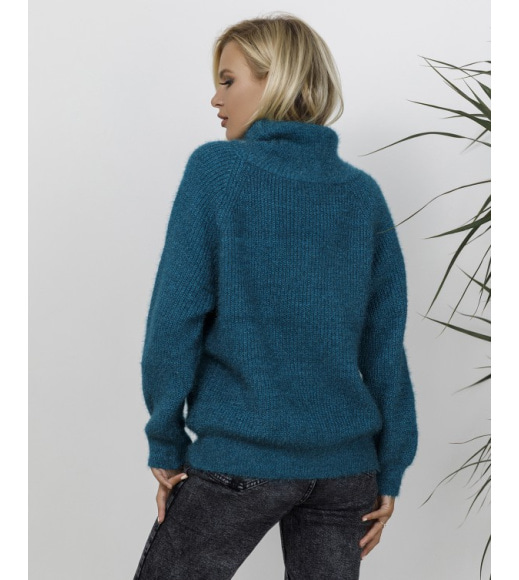 Бирюзовый теплый свитер объемной вязки