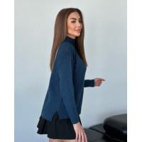 Ангоровый свободный свитер темно-синего цвета