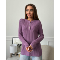 Сиреневый фактурный свитер с пуговицами