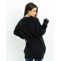 Чорний в'язаний пуловер з перфорацією