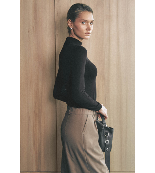 Черный женский гольф Seventeen 2266.6293