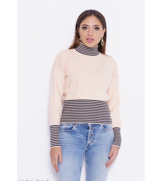 Персиковий ангоровий светр з смугастими манжетами
