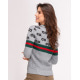 Серый свитер с лого и полосатыми вставками