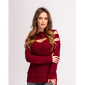 Бордовый шерстяной свитер с горизонтальными разрезами