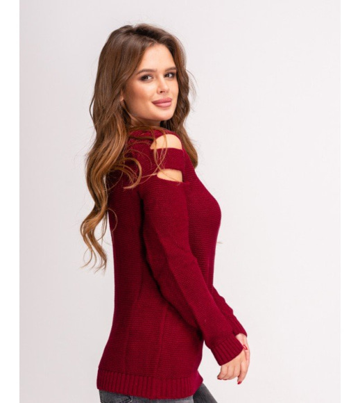 Бордовий вовняний светр з горизонтальними розрізами