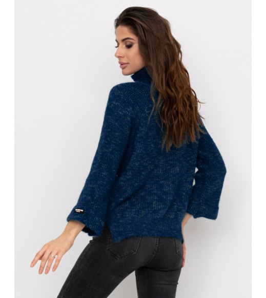 Свободный вязаный свитер-травка синего цвета