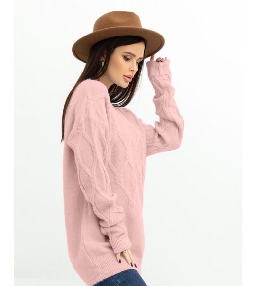 Розовый теплый свитер декорированный аранами