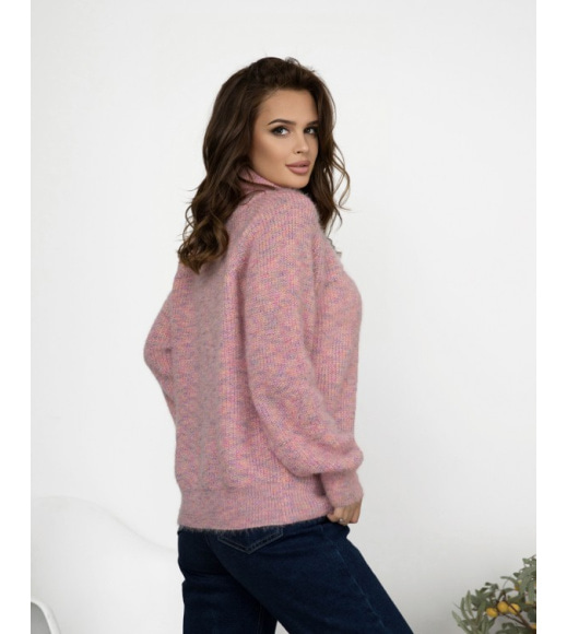 Розовый меланжевый вязаный свитер с высоким горлом