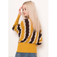 Гірчичний ангоровий светр з вертикальними смужками