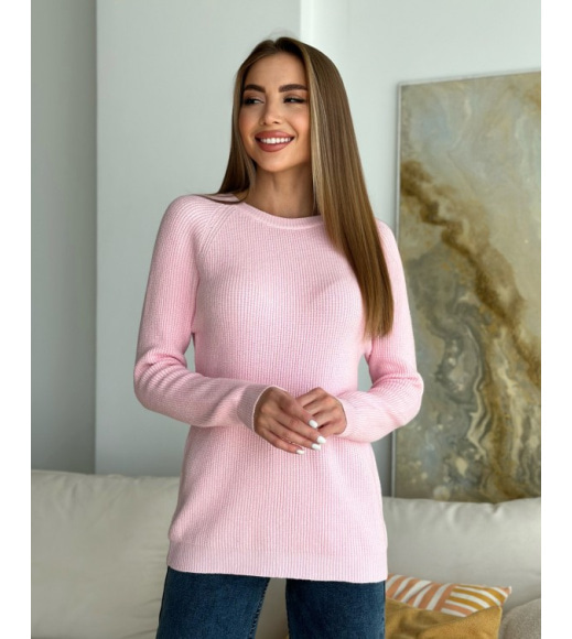 Светло-розовый вязаный свитер с рукавами-реглан
