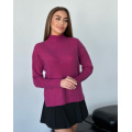 Агноровый свободный свитер малинового цвета