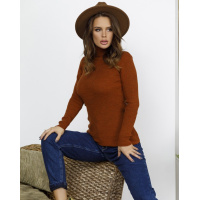 Коричневый фактурный свитер с высоким горлом