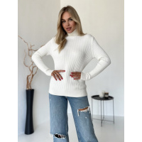 Молочный фактурный гольф