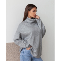 Серый ангоровый свитер в стиле оверсайз