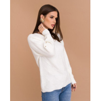 Білий ангоровий светр з геометричним візерунком