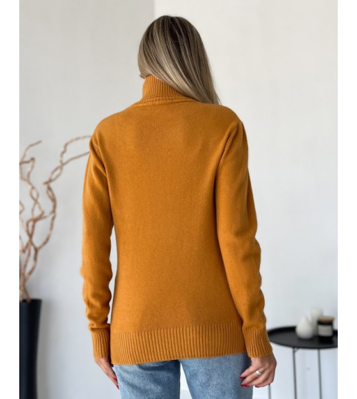 Гірчичний кашеміровий светр із високим горлом