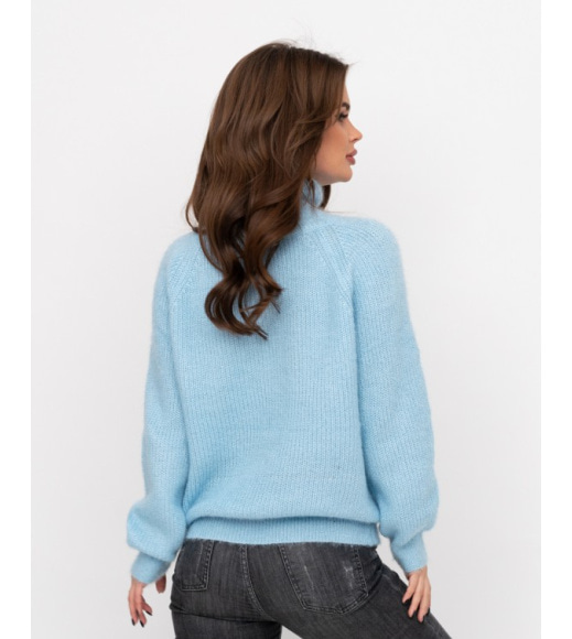 Голубой свитер-травка с высоким горлом