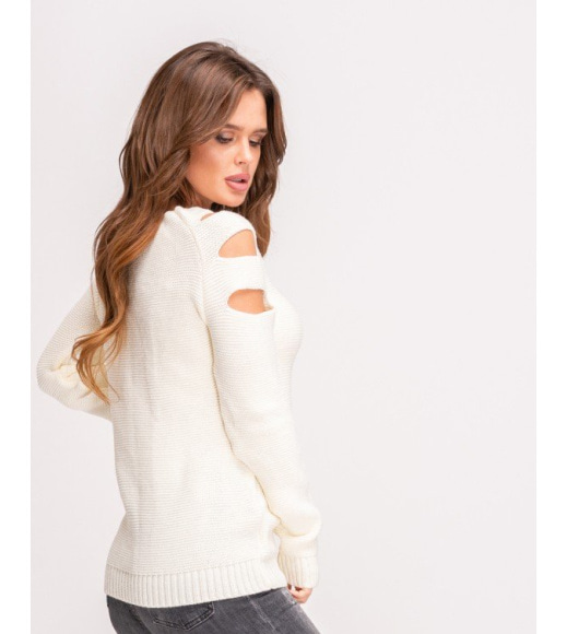 Белый шерстяной свитер с горизонтальными разрезами