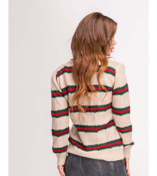 Бежевый вязаный свитер с красно-зелеными полосками