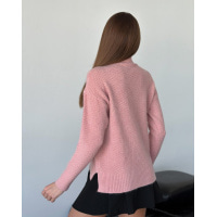 Ангоровый свободный свитер розового цвета