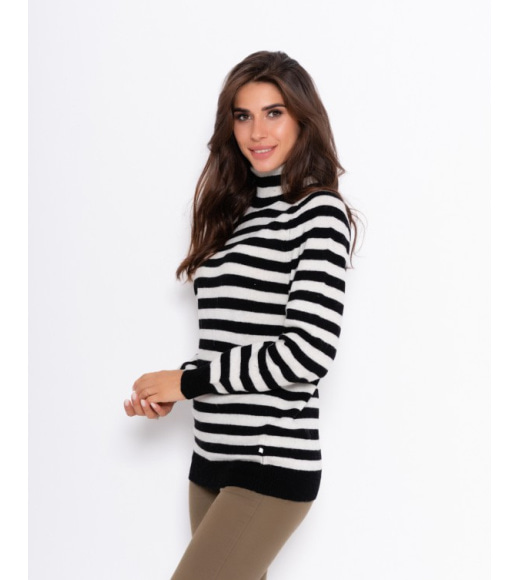 Черно-белый полосатый шерстяной свитер