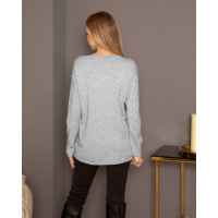 Серый ангоровый свитер с пуговицами на плечах