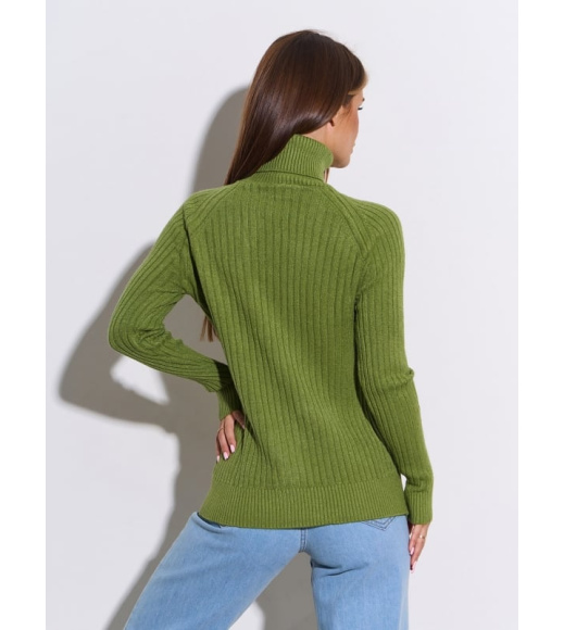 Зеленый кашемировый гольф в рубчик