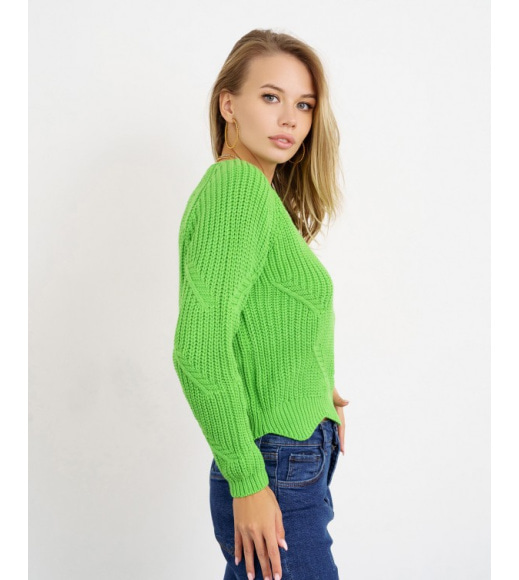Салатовый вязаный свитер с фигурным низом