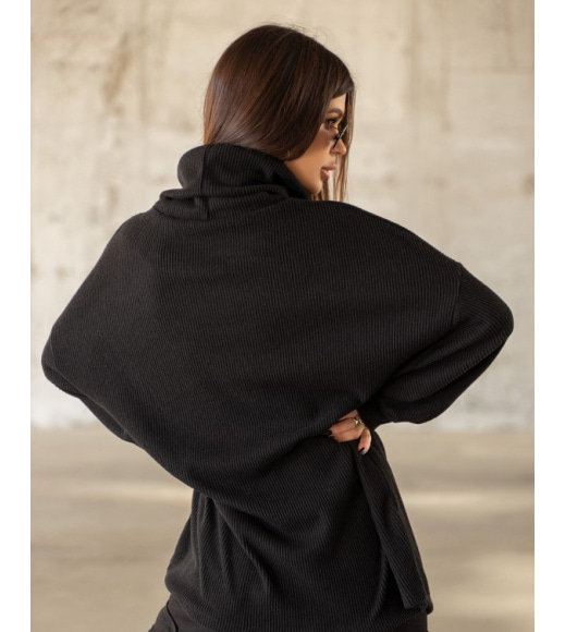 Черный ангоровый свитер с хомутом