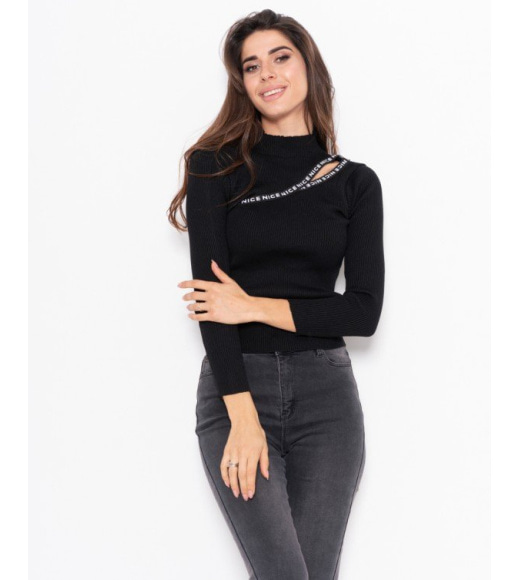 Чорний еластичний светр з вирізом