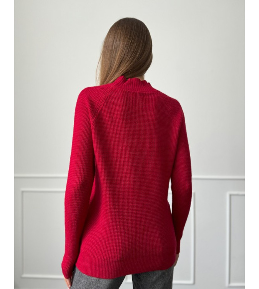 Красная кашемировая водолазка объемной вязки