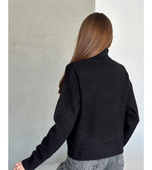 Ангоровый черный свитер с высоким горлом
