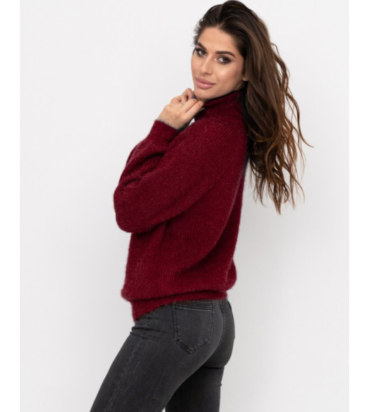 Бордовый свитер-травка с высоким горлом