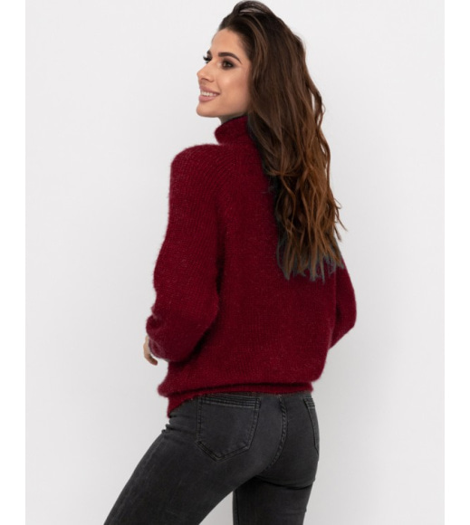 Бордовый свитер-травка с высоким горлом