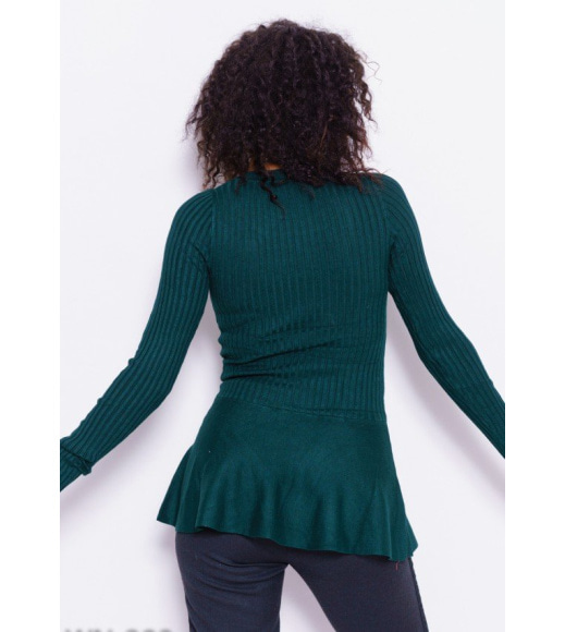 Зеленый фактурный свитер с баской