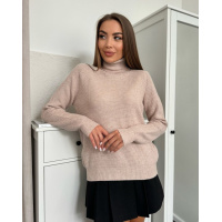 Бежевый вязаный гольф из кашемира