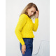Желтый вязаный свитер с аранами