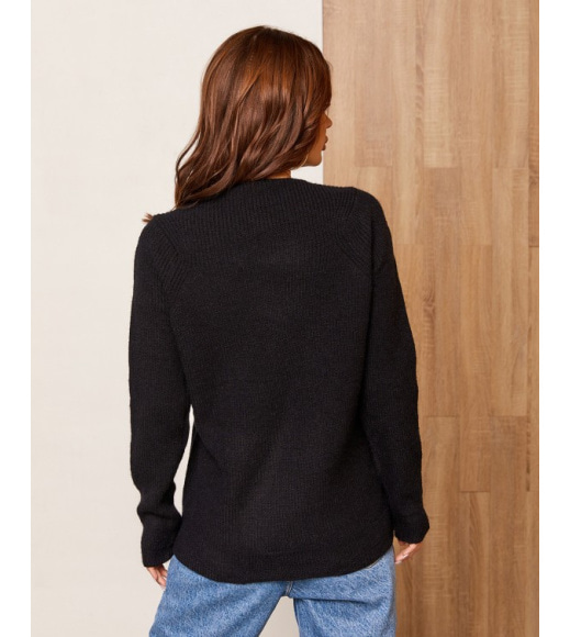 Чорний вовняний светр з фігурною горловиною