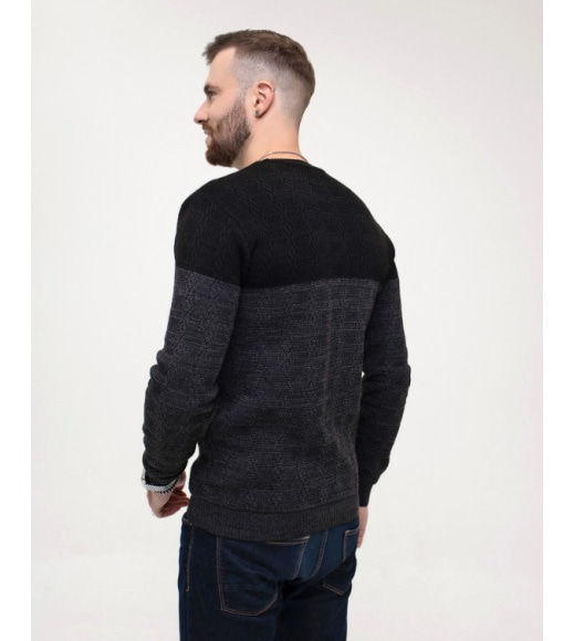 Черный свитер фактурной вязки с манжетами