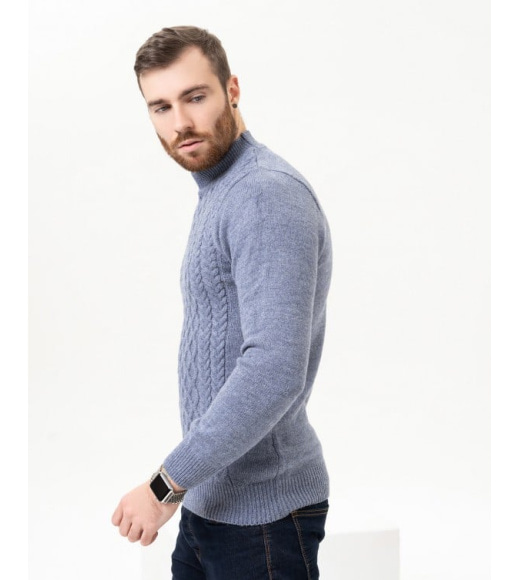 Голубой шерстяной свитер с объемными узорами
