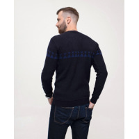 Темно-синий вязаный свитер с геометрией