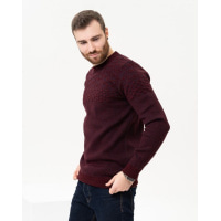 Бордовый вязаный свитер с объемным декором