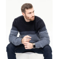 Темно-синий шерстяной свитер с объемными полосками