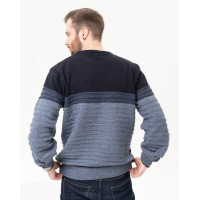 Темно-синій вовняний светр з об'ємними смужками