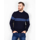 Темно-синий вязаный свитер с горизонтальными полосками