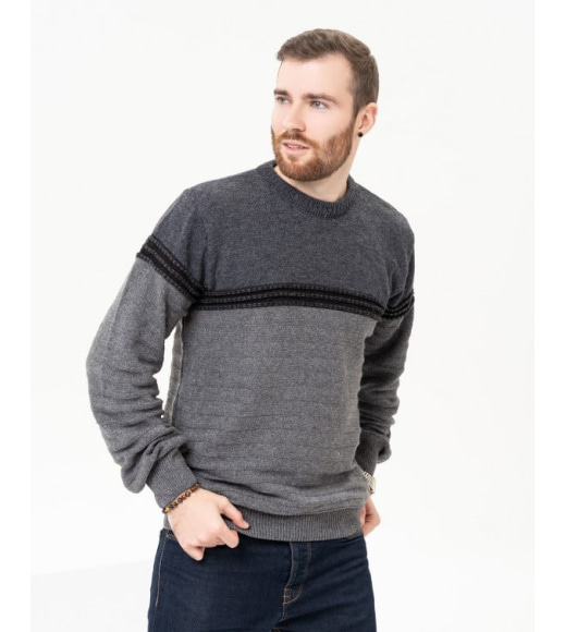 Серый шерстяной свитер с объемными полосками
