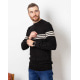 Черный вязаный свитер с горизонтальными полосками