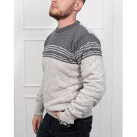 Серый шерстяной свитер с вставкой
