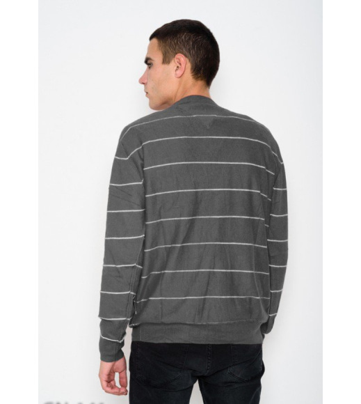 Серый ангоровый свитер с пуговицами и глубоким V-образным вырезом