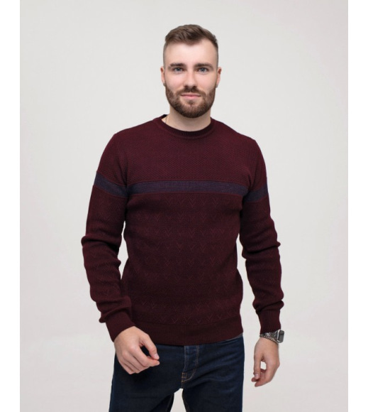 Бордовый вязаный свитер с полоской